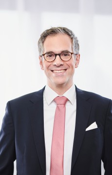 Portraitfoto Dr. Daniel P. Siegel